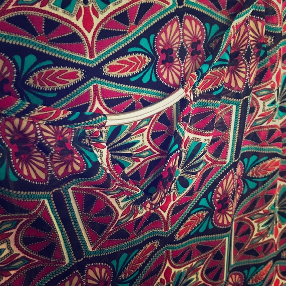 Sheer sleeveless blouse - Sara Michelle - Picture 2 of 6